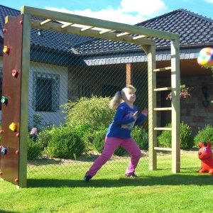 Bekletterbares Fussballtor Aus Kantholz Spielgerate Fur Den Garten