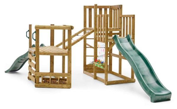 Outdoor-Spielset aus Holz mit zwei grünen Rutschen, einer Kletterleiter und einem Oberdeck mit Geländer.